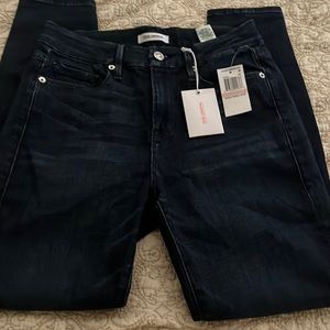 NWT Good American Jesns Good waist crop